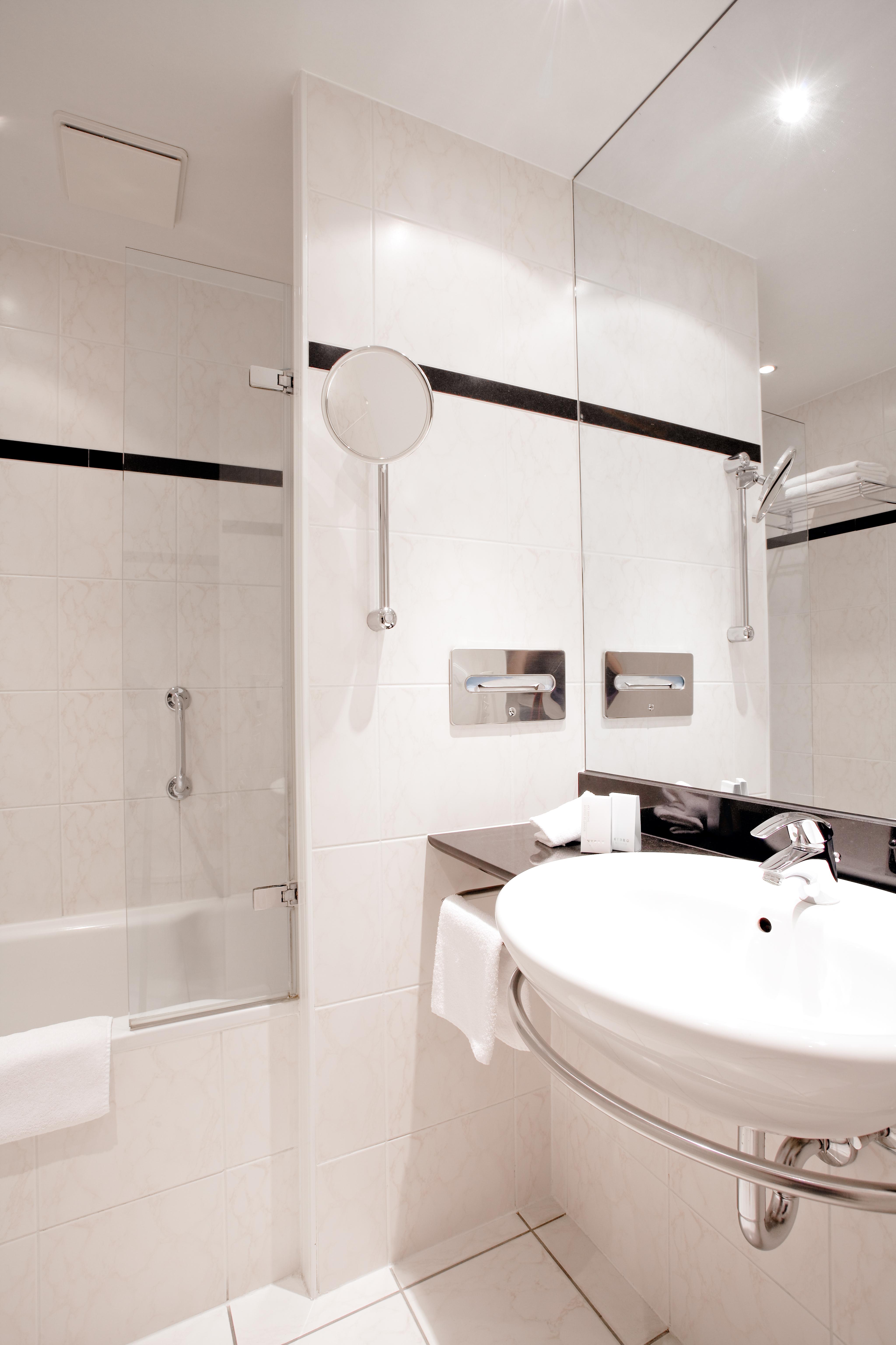Hotel Vienna House By Wyndham Baltic Stralsund Extérieur photo